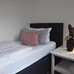 Rosenhof Oda ve Kahvaltı 3*