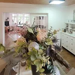 Rosenhof 3*