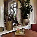 Rosenhof 3*