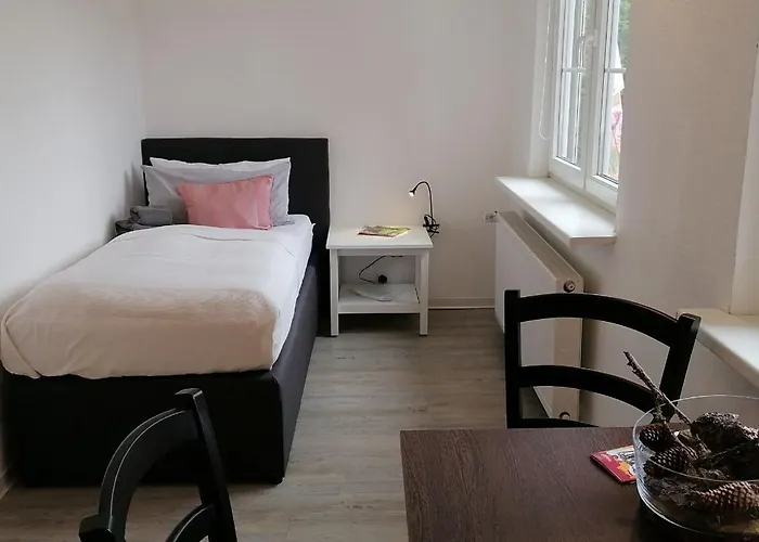 Rosenhof Bed & Breakfast 3*