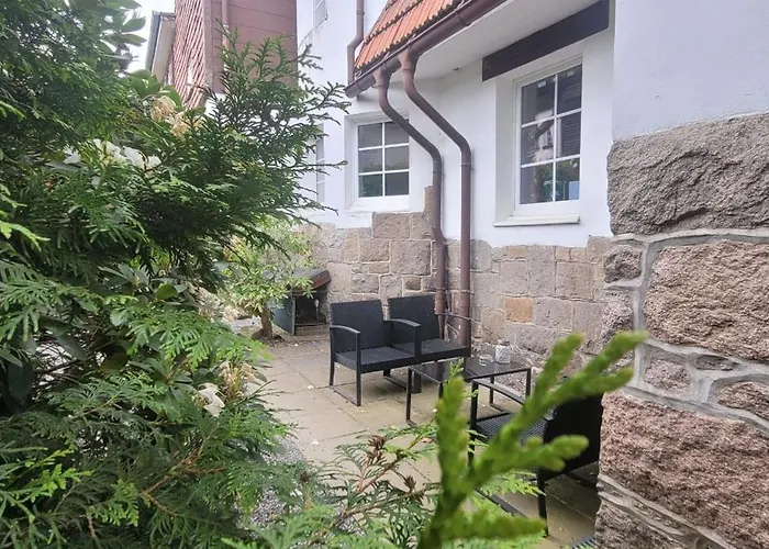 Rosenhof 3*