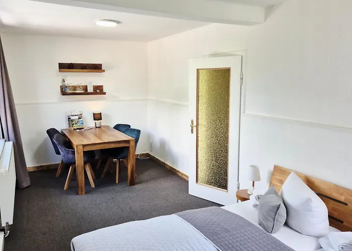 Rosenhof 3*